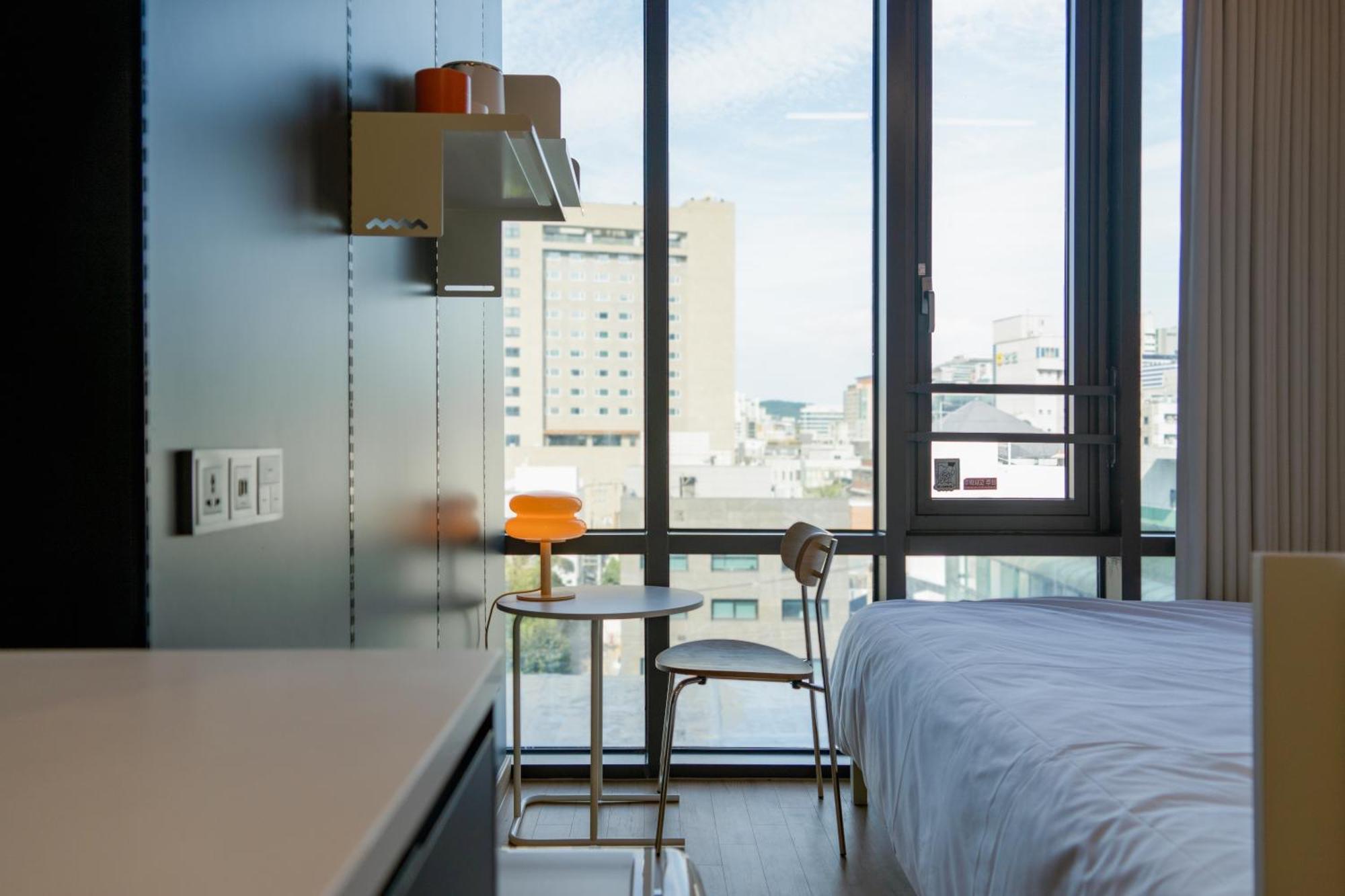 Local Stitch Creator Town Seogyo Hotel Seoul Room photo